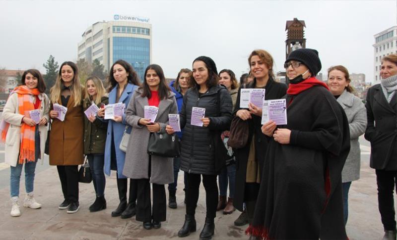 KADINA YÖNELİK ŞİDDETE DİKKAT İÇİN BROŞÜR DAĞITILDI