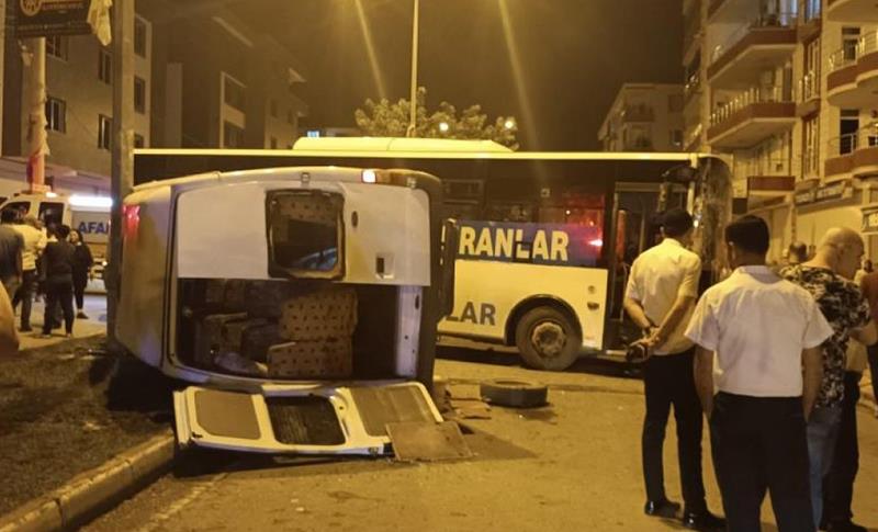 LI ÊLIHÊ OTOBUSA ŞAREDARÎYÊ Û MÎNÎBUSÊ QEZA KIR: 8 BIRÎNDAR