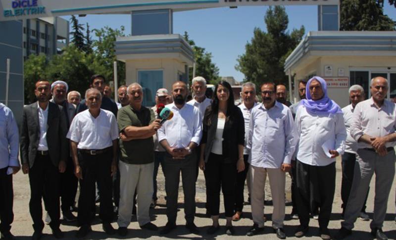 LI BER AVAHÎYA DEDAŞÊ PROTESTO: DAWÎ LI VÊ DERQANÛNÎYÊ BÎNIN!