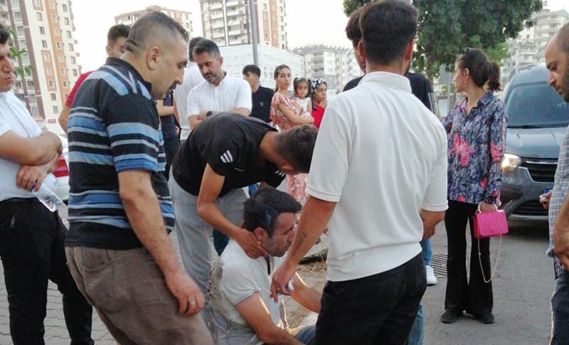 DİYARBAKIR'DA MİNİBÜSÜN ALTINDA KALAN YOLCU YARALANDI!