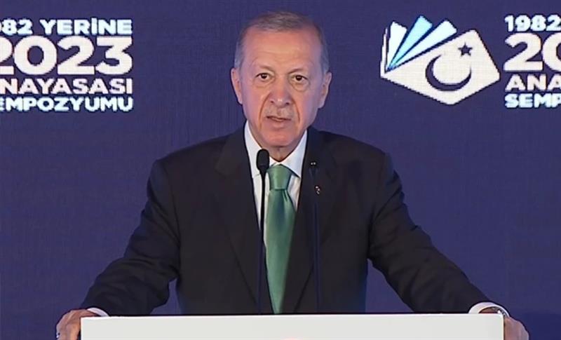 ERDOĞAN'DAN YENİ ANAYASA MESAJI: MÜCADELEYİ BIRAKMAYACAĞIZ