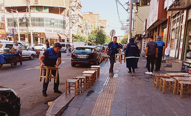 BAĞLAR’DA KALDIRIM İŞGALİNE YÖNELİK DENETİMLER