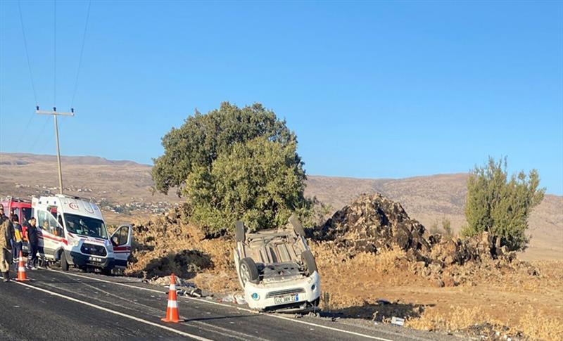 DİYARBAKIR’DA TRAFİK KAZASI: ÖLÜ VE YARALILAR VAR