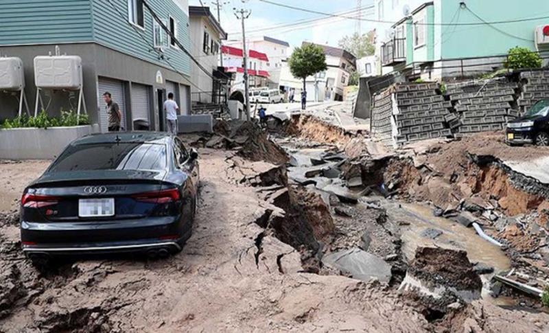 JAPONYA'DA DEPREMDE HAYATINI KAYBEDENLERİN SAYISI 30'A YÜKSELDİ