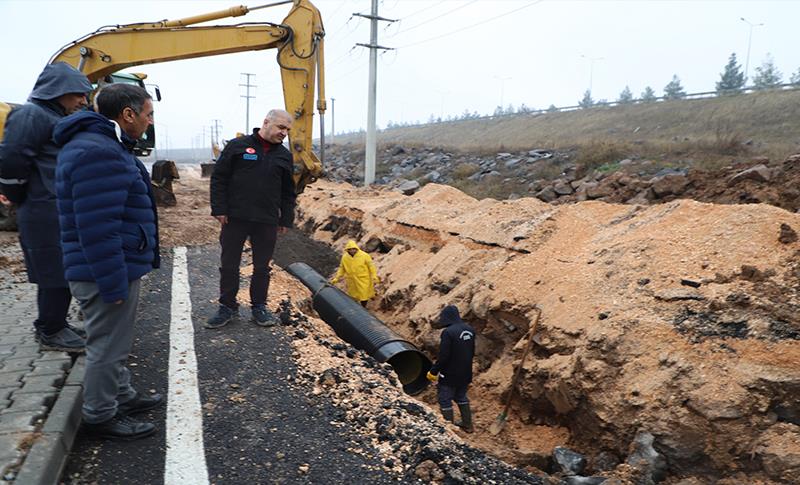 DİYARBAKIR’DA 2 BÖLGEDE KANALİZAYSON ÇALIŞMASI YÜRÜTÜLÜYOR