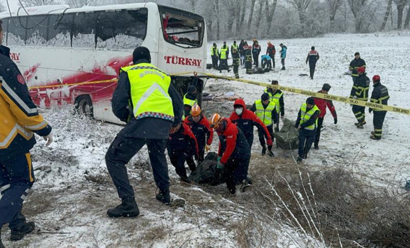 DI BÛYERE QEZAYA OTOBUSÊ DE AJOKAR HAT GIRTIN