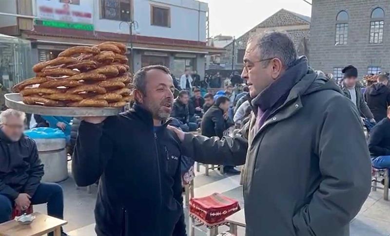 TANRIKÛLÛ: SÎYASETMEDARÊN KU NÎZANIN BUHAYÊ SIMÎT ÇIKAS E HENE