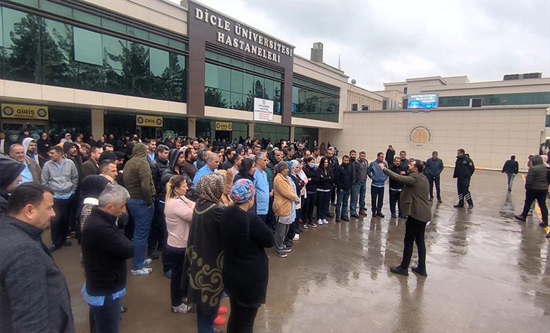 DEV-SAĞLIK-İŞ: BUGÜNKÜ TALEPTİ, DEVAMINDA RADİKAL KARAR ALACAĞIZ