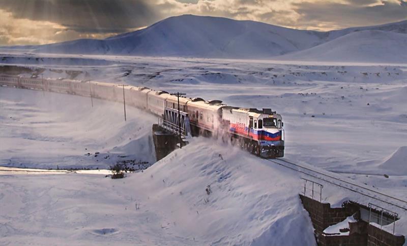 BAKAN URALOĞLU ANKARA DİYARBAKIR TURİSTİK TRENİ MÜJDESİ