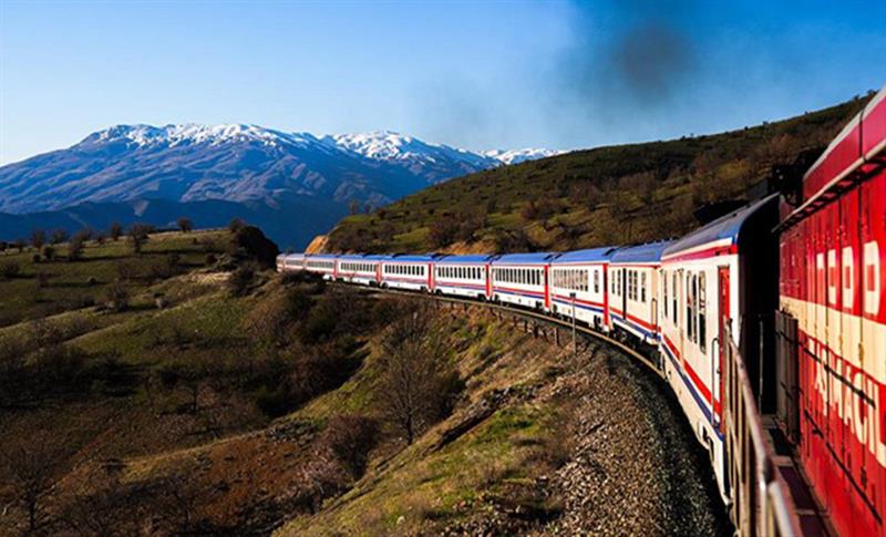 ANKARA-DİYARBAKIR TURİSTİK TRENİ İLK SEFERİNİ GERÇEKLEŞTİRECEK