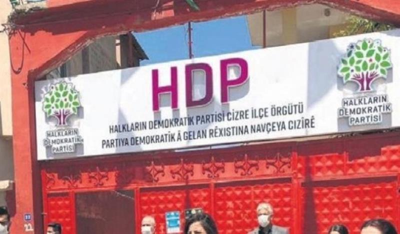 CİZRE’DE YAPILAN EV BASKININDA HDP’Lİ 2 YÖNETİCİ GÖZALTINA ALINDI