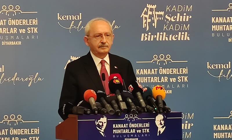 KILIÇDAROĞLU DİYARBAKIR’DA KANAAT ÖNDERLERİ VE MUHTARLARLA BİR ARAYA GELDİ