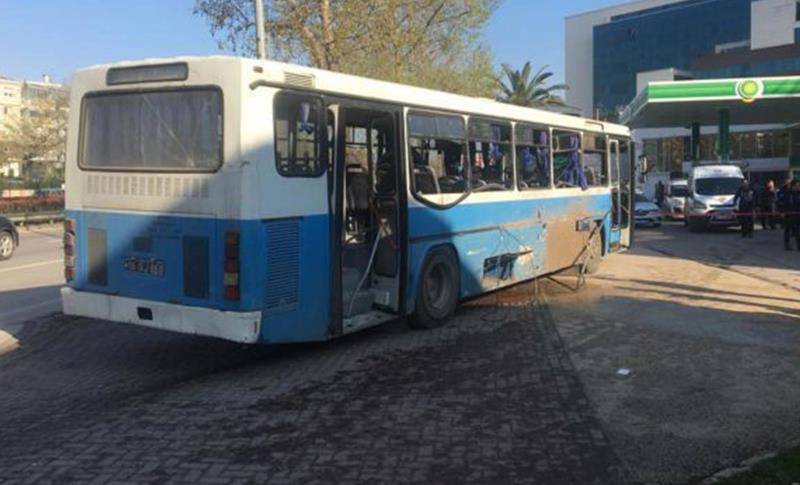 GARDİYANLARI TAŞIYAN OTOBÜSE SALDIRI, 1 KİŞİ ÖLDÜ 8 KİŞİ YARALANDI