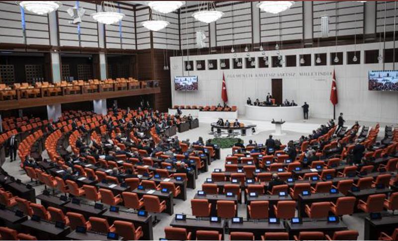 11 FEZLEKE YÊN 10 PARLAMENTERÊN HDP’E ŞANDIN MECLÎSÊ