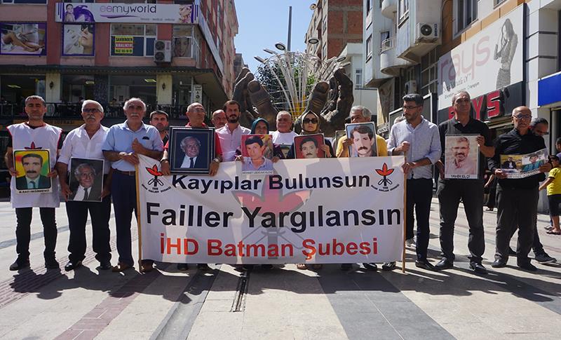 KAYIP YAKINLARI BATMAN’DA APÊ MÛSA’NIN FAİLLERİNİ SORDU